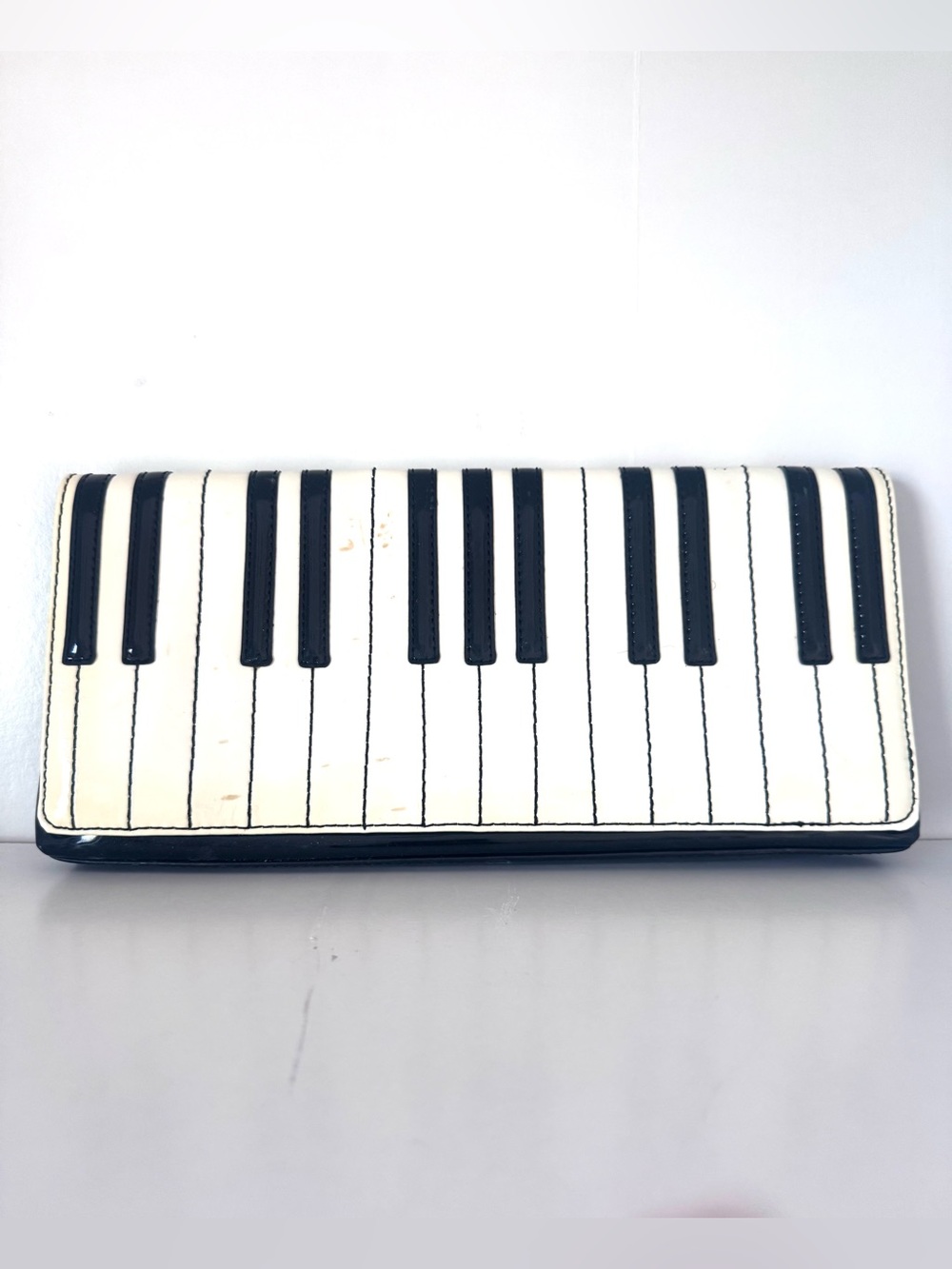 Kate Spade RARE NOVELTY Duet Piano Key Red Lined Patent Clutch Purse